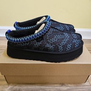 UGG Tazz Maxi Tasman, black, size US 10